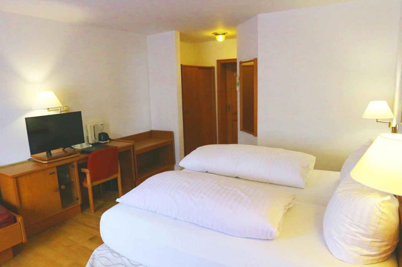 Hotel Poeker Меппен Екстер'єр фото